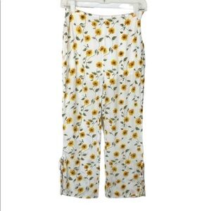 Wild Honey Sunflower Print Capri Pants